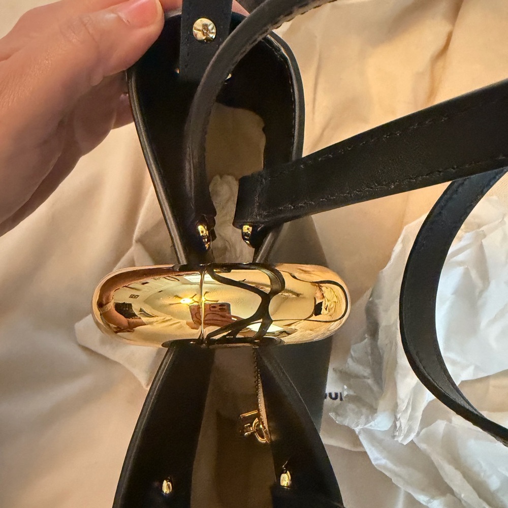 Jacquemus The Small Bambola Black Leather Bucket Bag NBW - Picture 12 of 15